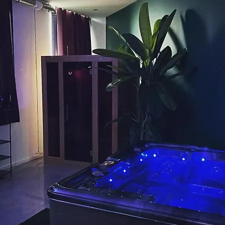 Apartment Lounge Wellness